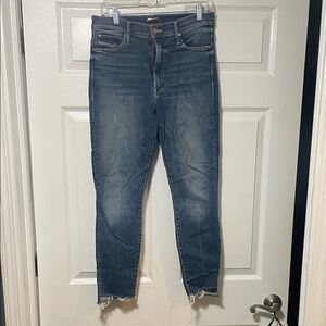 MOTHER Ankle Cropped Blue Jeans